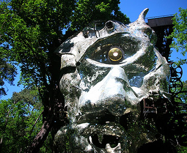 Le cyclope tinguely